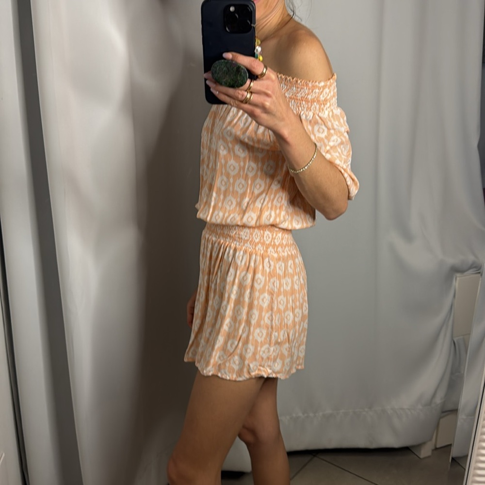 Off-Shoulder Peach Patterned Romper - image 4